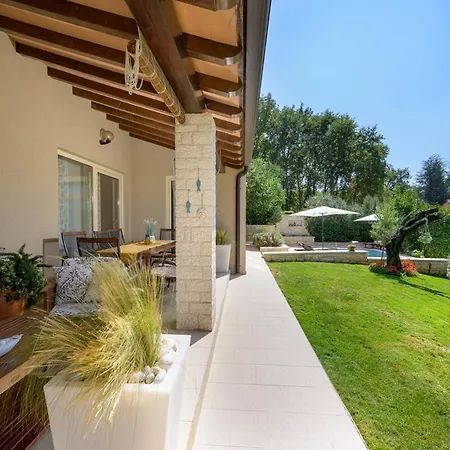 Vila Vidova By Istrialux *